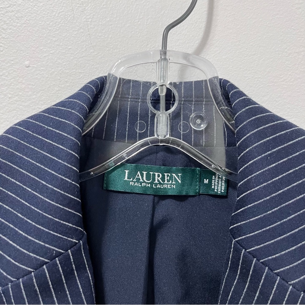 Lauren Ralph Lauren Navy Pinstripe Blazer
Size M - Picture 4 of 10